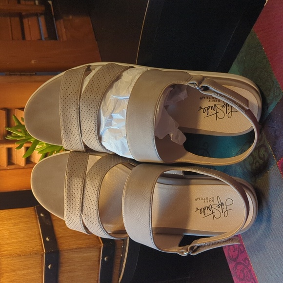 Life Stride Ashley 2 slingback strappy sandals Grey Women's size 8 M NEW NWB - Picture 3 of 11